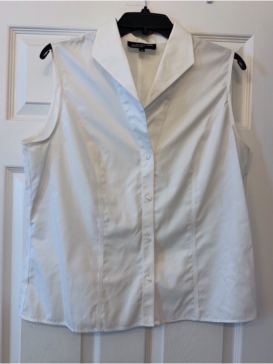 Jones New York Tops - Jones New York Sleeveless White Button-Front Shirt